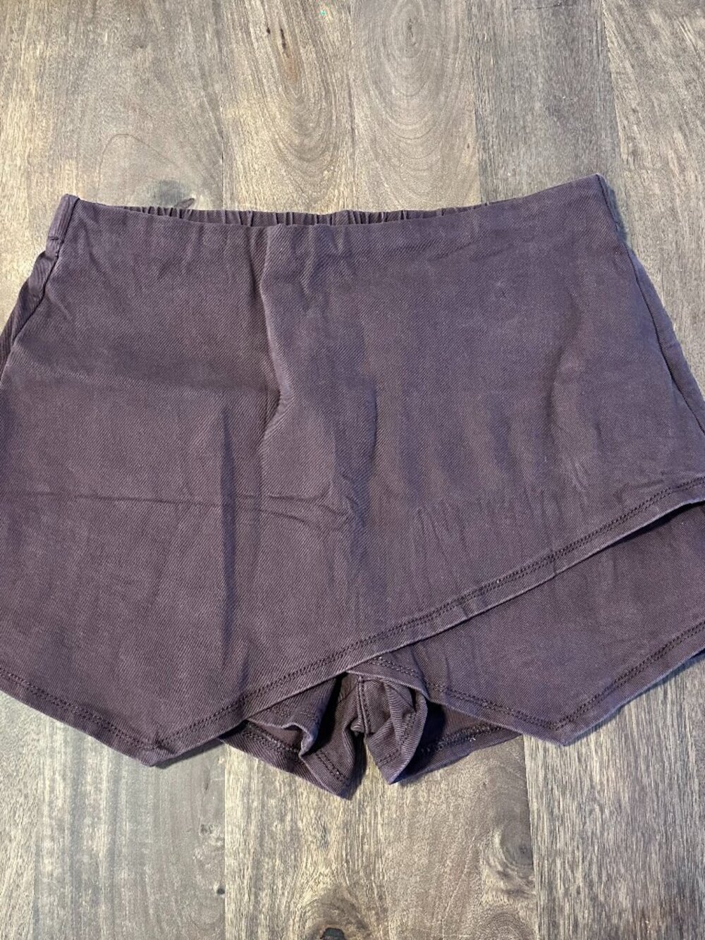 Stretchy denim skort